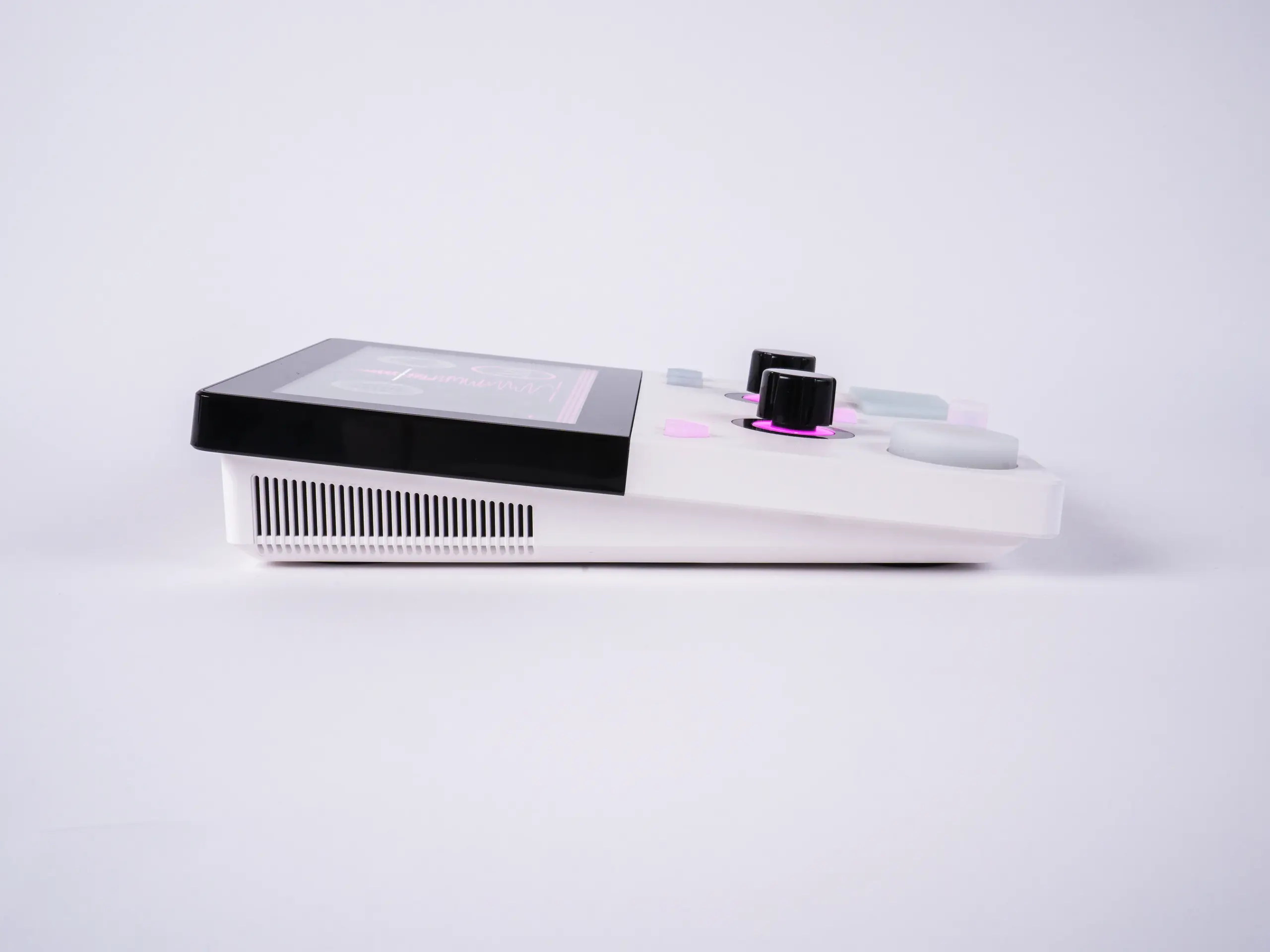 FIRST_LOVE_WHITE_SIDE_BACKGROUND.webp